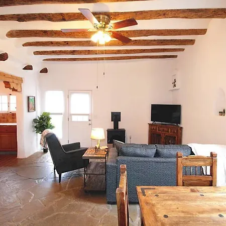 Closson Casita - Patio & Fire Pit - Near Plaza - 1br Santa Fe