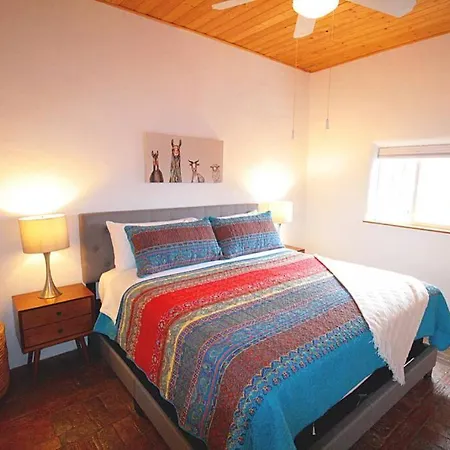 Closson Casita - Patio & Fire Pit - Near Plaza - 1br Holiday home Santa Fe